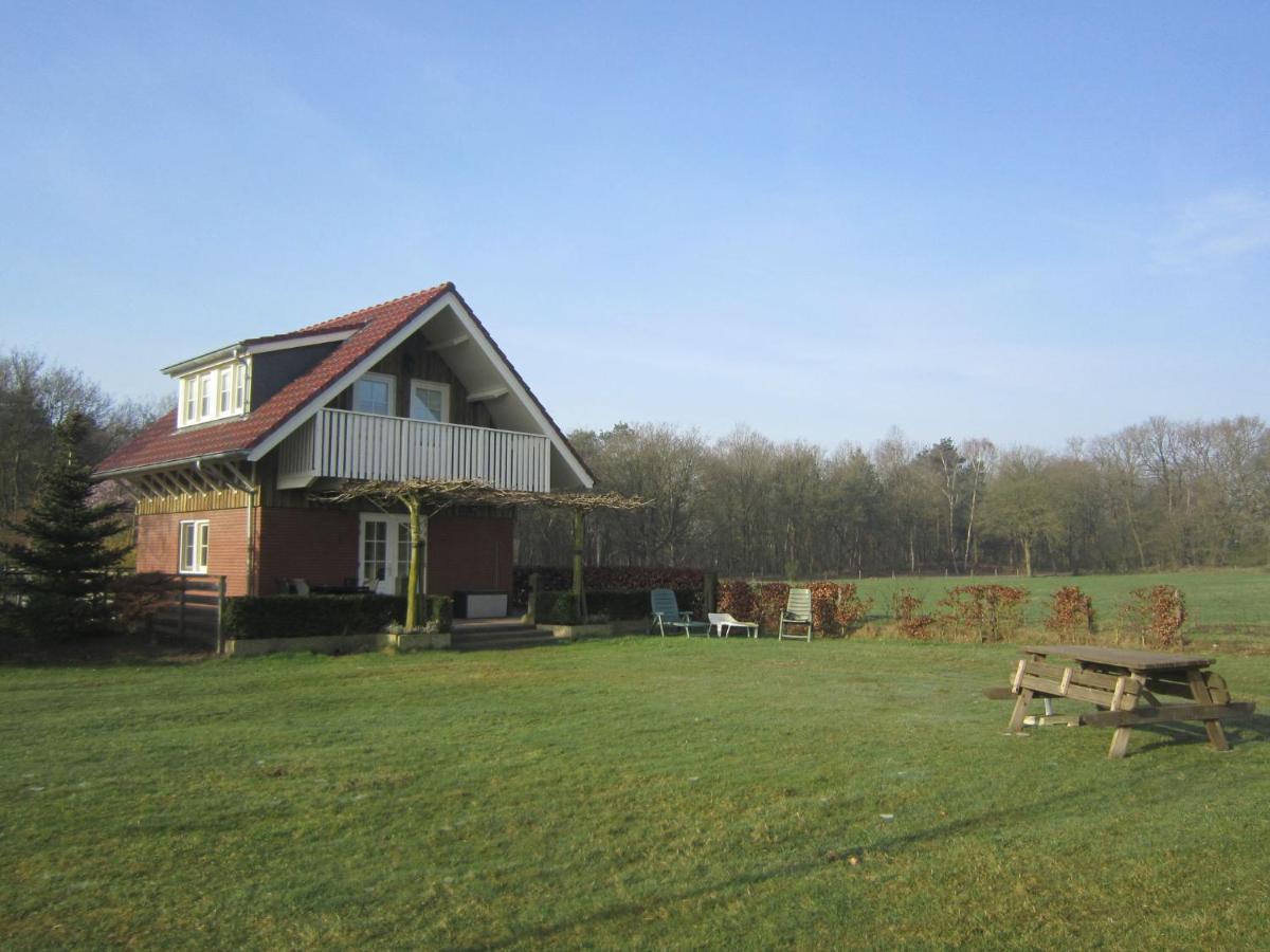 Rural Holiday Home In Well With Garden Knikkerdorp Exterior foto